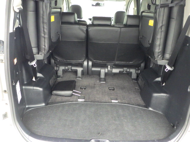 2012 Toyota Voxy